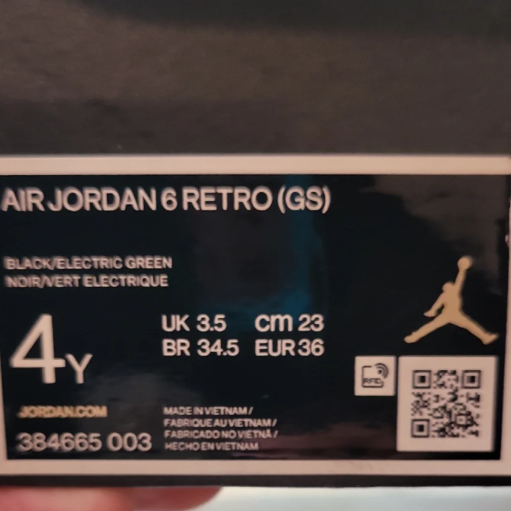 Air Jordan Retro 6s Kids Black and Neon Green High-Tops Size 4